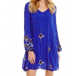 Free people dress, trapeze style tunic, small to medium with pockets embroidered